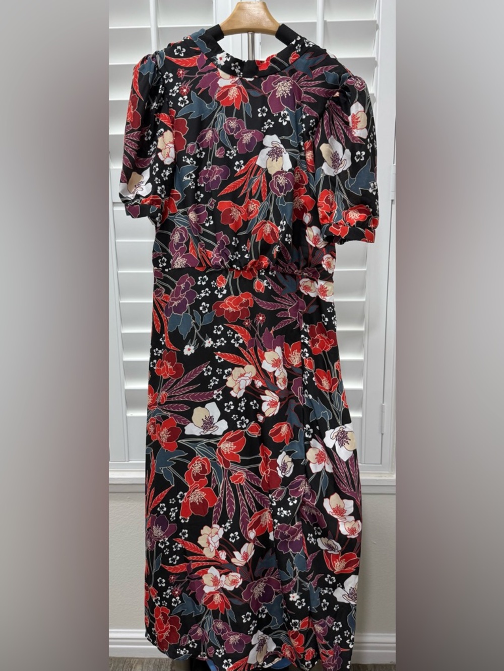 julia jordan Black Floral Midi Dress with Red, Purple & White Blooms